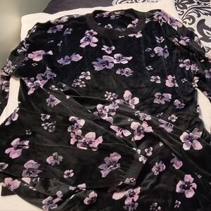 Simply Vera By Vera Wang Velour Floral Pajama PJ Set, Sz. L
